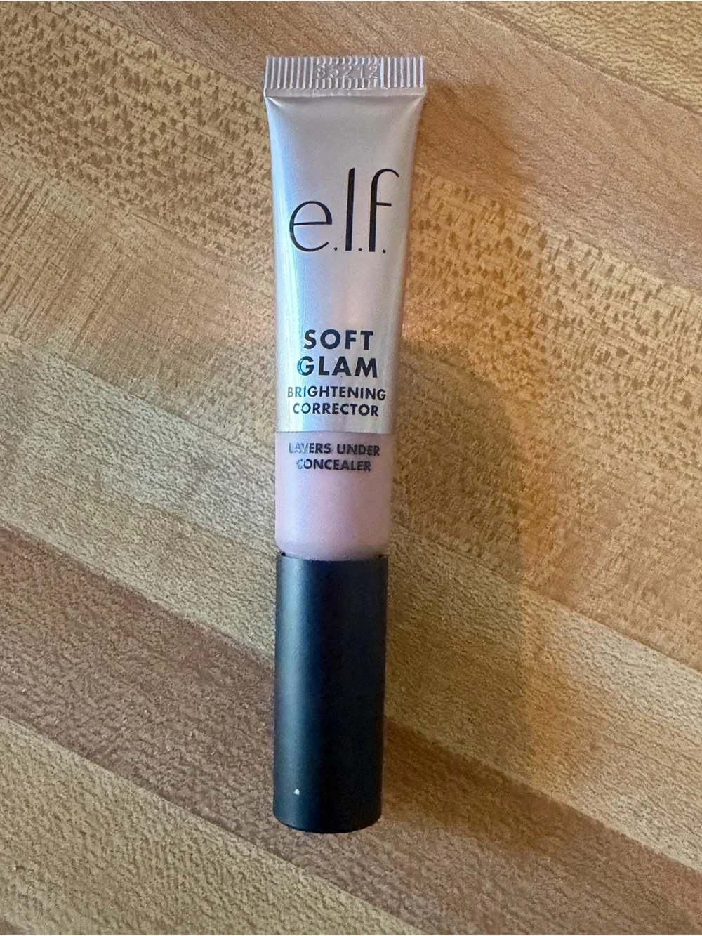 Soft Glam Brightening Corrector